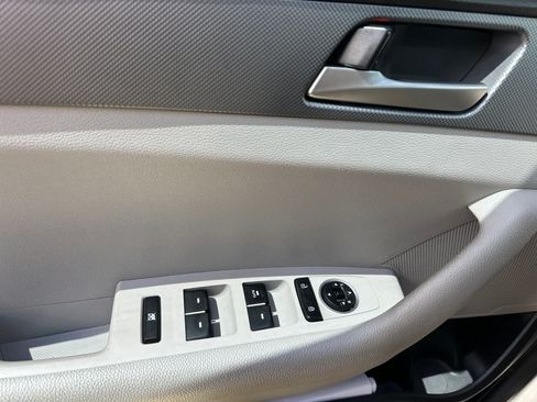 Used 2019 Hyundai Sonata SE FWD image 11