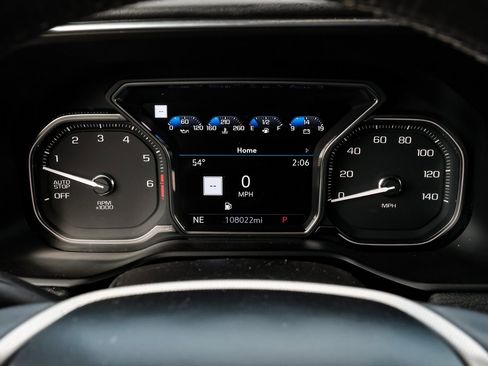 Used 2021 GMC Yukon XL Denali image 17