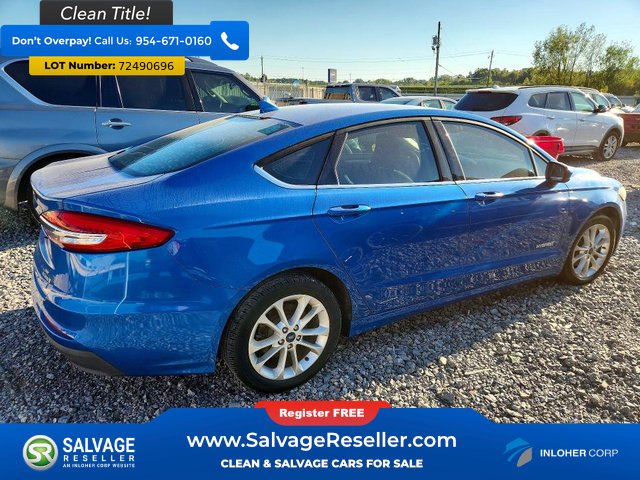Used 2019 Ford Fusion SE FWD image 4