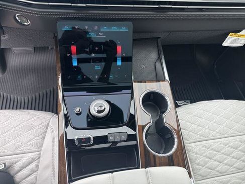 New 2026 Cadillac Escalade Platinum Sport w/ LPO, Floor Liner Package AWD/4WD image 18