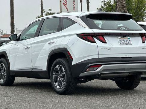 Used 2026 Hyundai Tucson Blue SE AWD/4WD image 6
