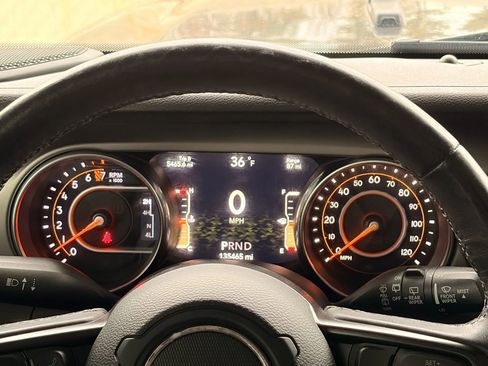 Used 2019 Jeep Wrangler Unlimited Sport S image 36