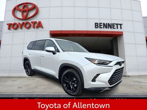 New 2026 Toyota Grand Highlander AWD image 1