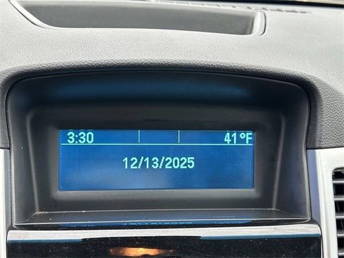 Used 2014 Chevrolet Cruze LS image 16