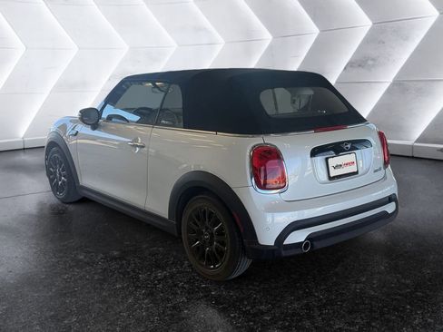Used 2024 MINI Cooper Signature w/ Signature Upholstery Package image 6