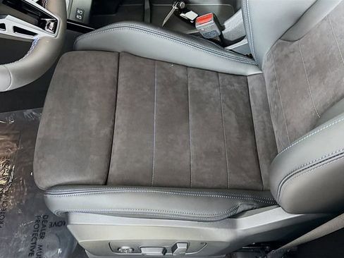 Used 2025 BMW X2 M35i w/ Premium Package image 20