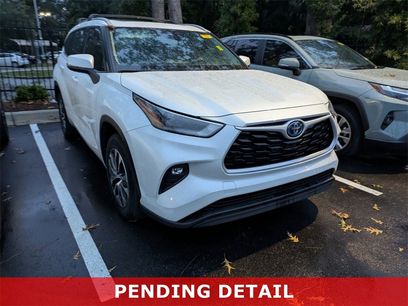 Used 2022 Toyota Highlander XLE