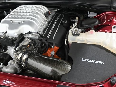 Used 2018 Dodge Challenger SRT Hellcat RWD image 30