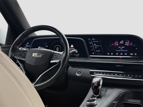 Used 2022 Cadillac Escalade Sport w/ Touring Package image 18