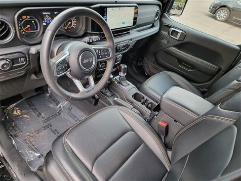 Certified 2024 Jeep Wrangler Sahara image 19