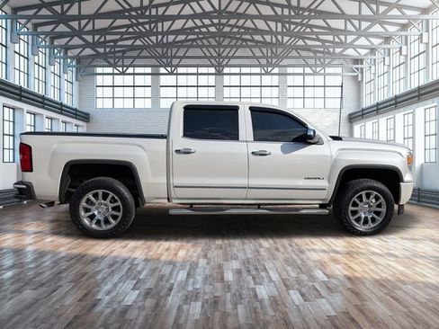 Used 2015 GMC Sierra 1500 Denali w/ Driver Alert Package AWD/4WD image 3