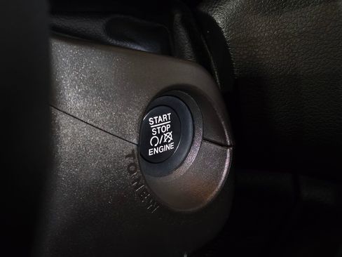 Used 2020 Jeep Renegade Limited w/ Safety and Security Group image 28