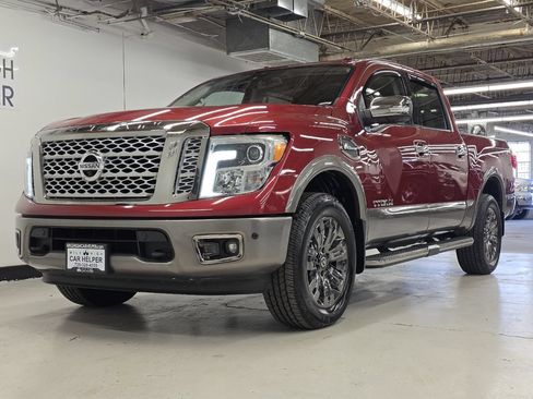 Used 2017 Nissan Titan Platinum Reserve AWD/4WD image 15