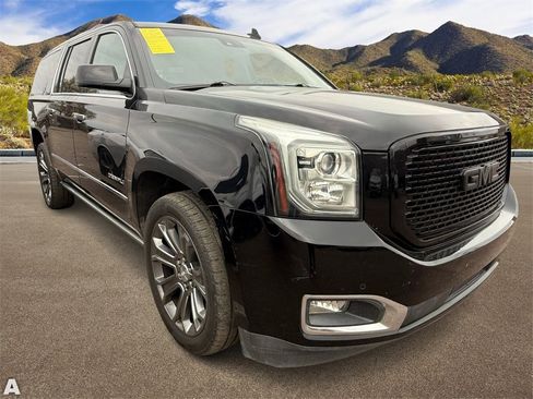 Used 2016 GMC Yukon XL Denali w/ Open Road Package image 5