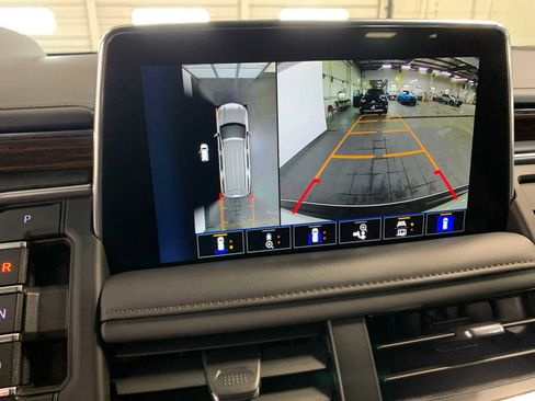 Used 2024 Chevrolet Tahoe High Country image 5