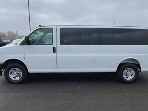 New 2026 Chevrolet Express 3500 LS RWD image 5