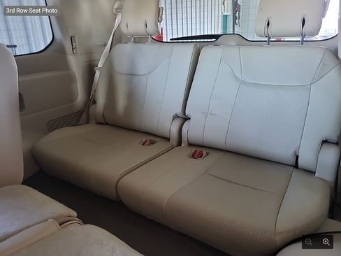 Used 2017 Lexus LX 570 4WD w/ Luxury Package image 9