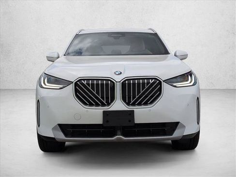 Certified 2026 BMW X3 xDrive30 w/ Premium Package AWD/4WD image 2