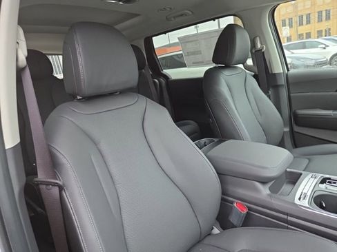 New 2026 Kia Carnival SX Prestige FWD image 17