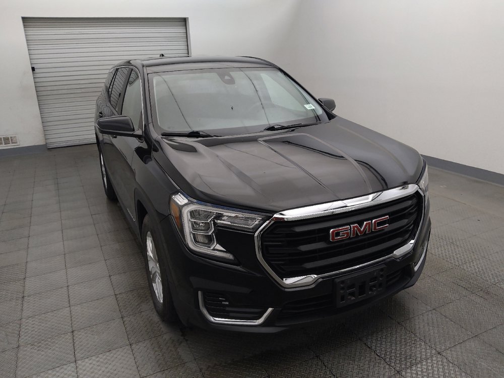 Used 2024 GMC Terrain SLE FWD image 14