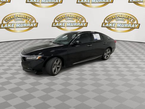 Used 2018 Honda Accord Touring image 7