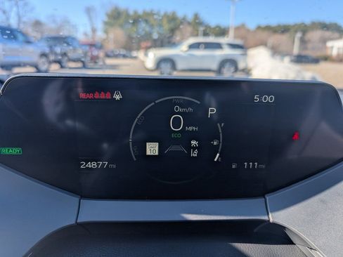 Used 2024 Toyota Prius LE image 27