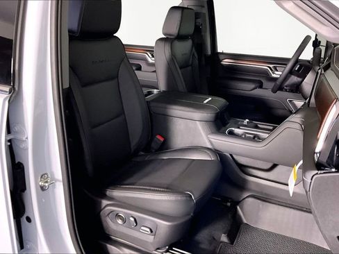 New 2026 GMC Sierra 2500 Denali w/ Denali Reserve Package AWD/4WD image 12