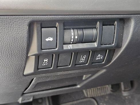 Used 2019 Subaru Legacy 2.5i Premium image 11