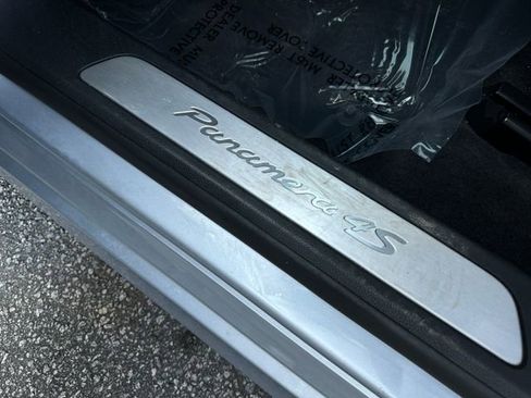 Used 2015 Porsche Panamera 4S image 13
