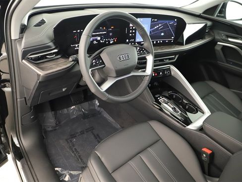 New 2025 Audi Q5 Premium image 15