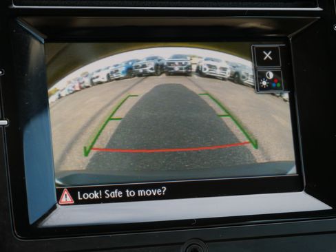 Used 2016 Volkswagen Tiguan S image 31