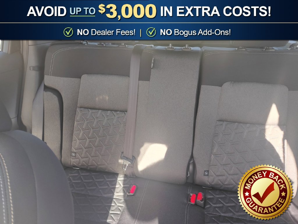 Used 2025 Nissan Kicks SV FWD image 21