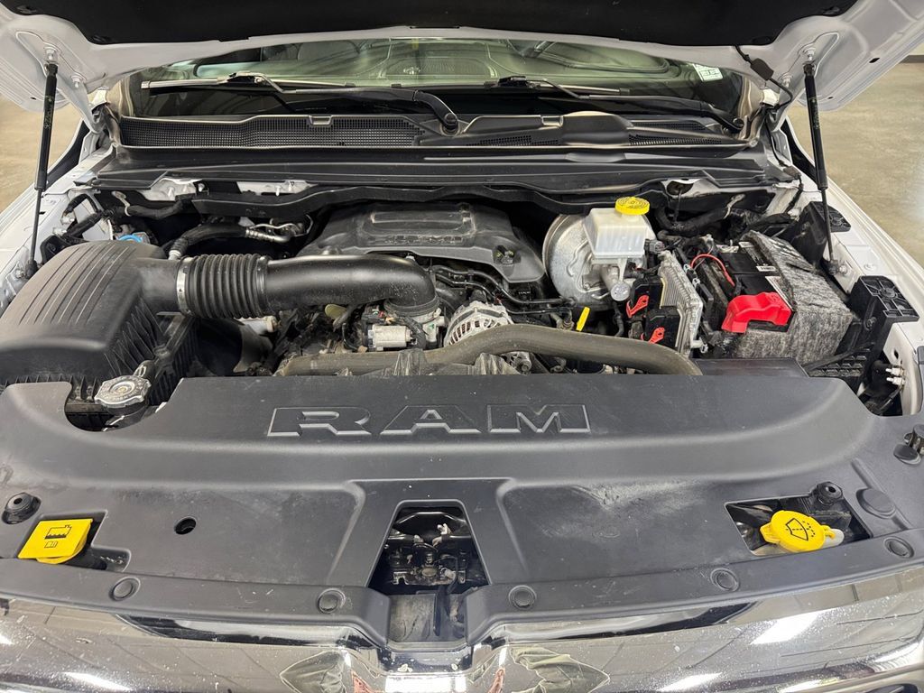 Used 2019 RAM 1500 Limited AWD/4WD image 19
