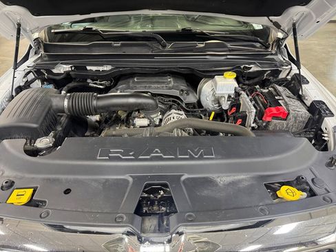 Used 2019 RAM 1500 Limited AWD/4WD image 19