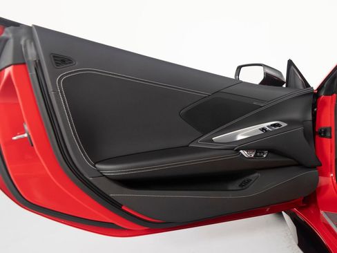 Used 2024 Chevrolet Corvette Z06 RWD image 11