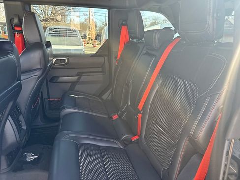 Used 2025 Ford Bronco Raptor image 18