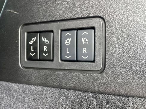 Certified 2024 Cadillac XT6 Sport AWD/4WD image 30