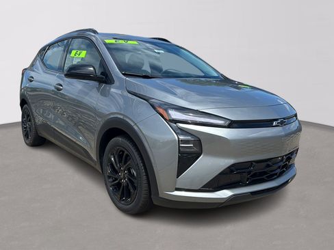 New 2027 Chevrolet Bolt RS FWD image 2