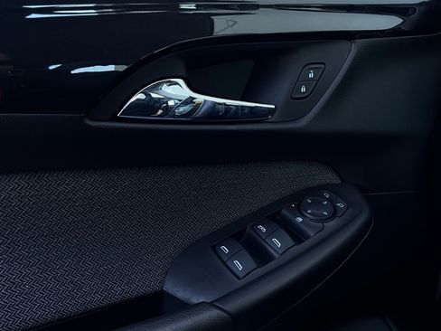 Used 2025 Chevrolet TrailBlazer LT image 17