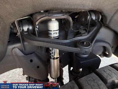Used 2024 GMC Sierra 2500 Denali Ultimate AWD/4WD image 13