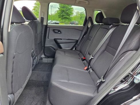 Used 2023 Nissan Rogue S FWD image 9