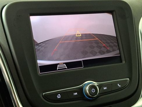 Used 2024 Chevrolet Equinox LT AWD/4WD image 4