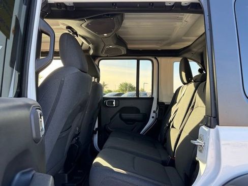 Used 2025 Jeep Wrangler Willys 4xe image 12