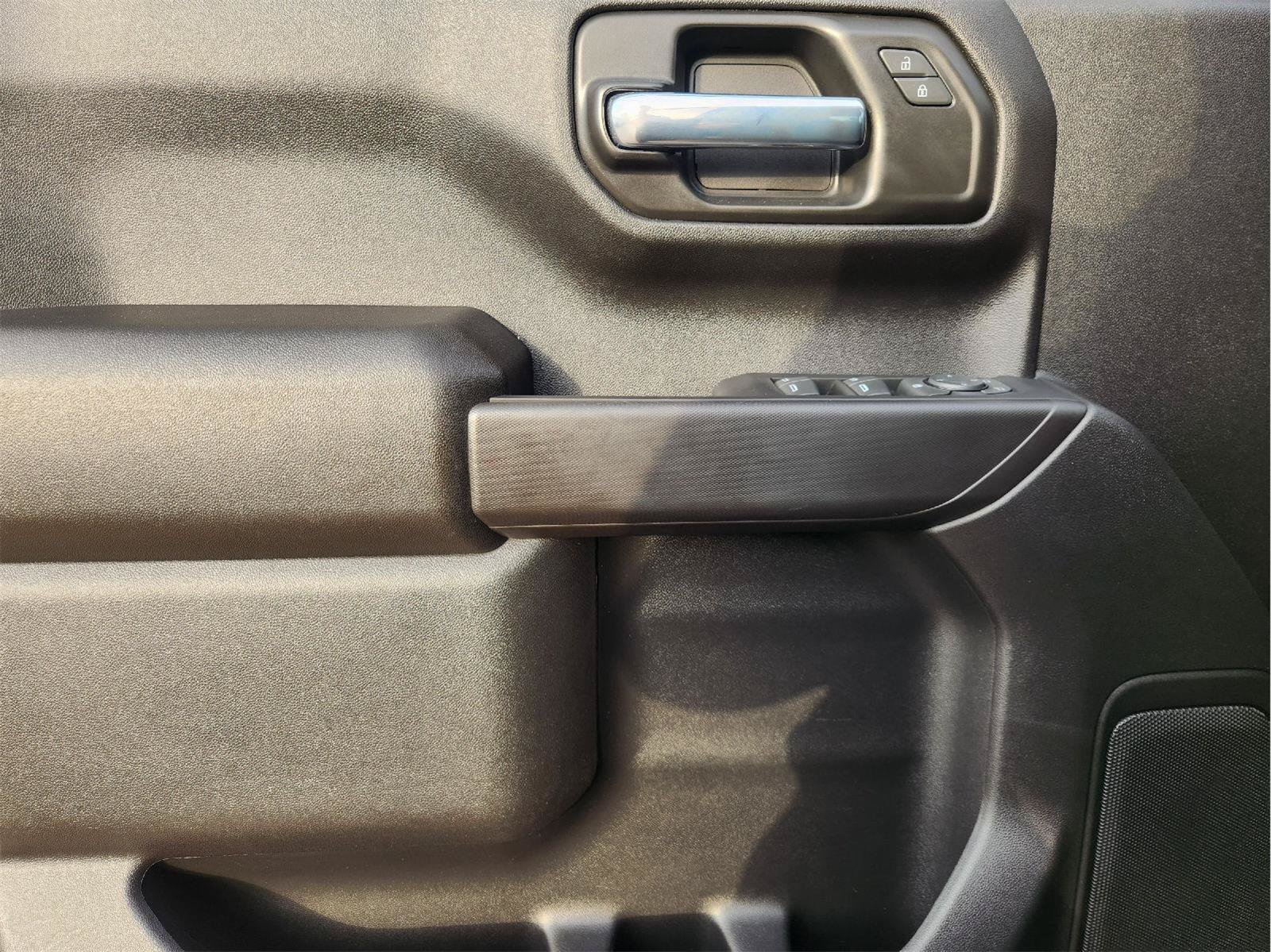 Used 2023 Chevrolet Silverado 1500 Custom RWD image 23