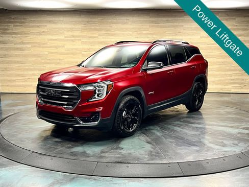 Used 2024 GMC Terrain AT4 AWD/4WD image 9