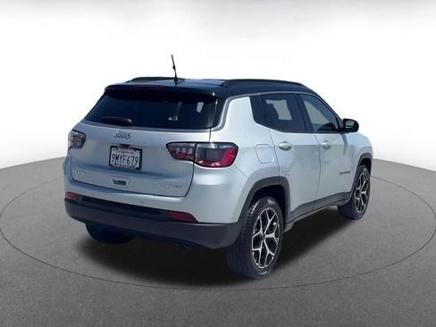 Used 2025 Jeep Compass Limited AWD/4WD image 14