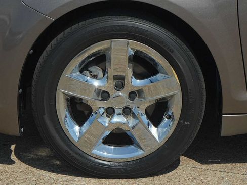 Used 2010 Chevrolet Malibu LS FWD image 7