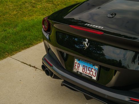 Used 2019 Ferrari Portofino RWD image 38