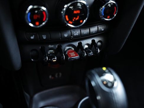 Used 2017 MINI Cooper S image 36