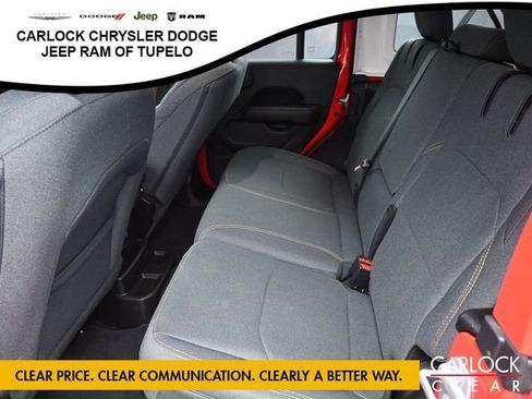 Used 2025 Jeep Wrangler Sahara AWD/4WD image 27